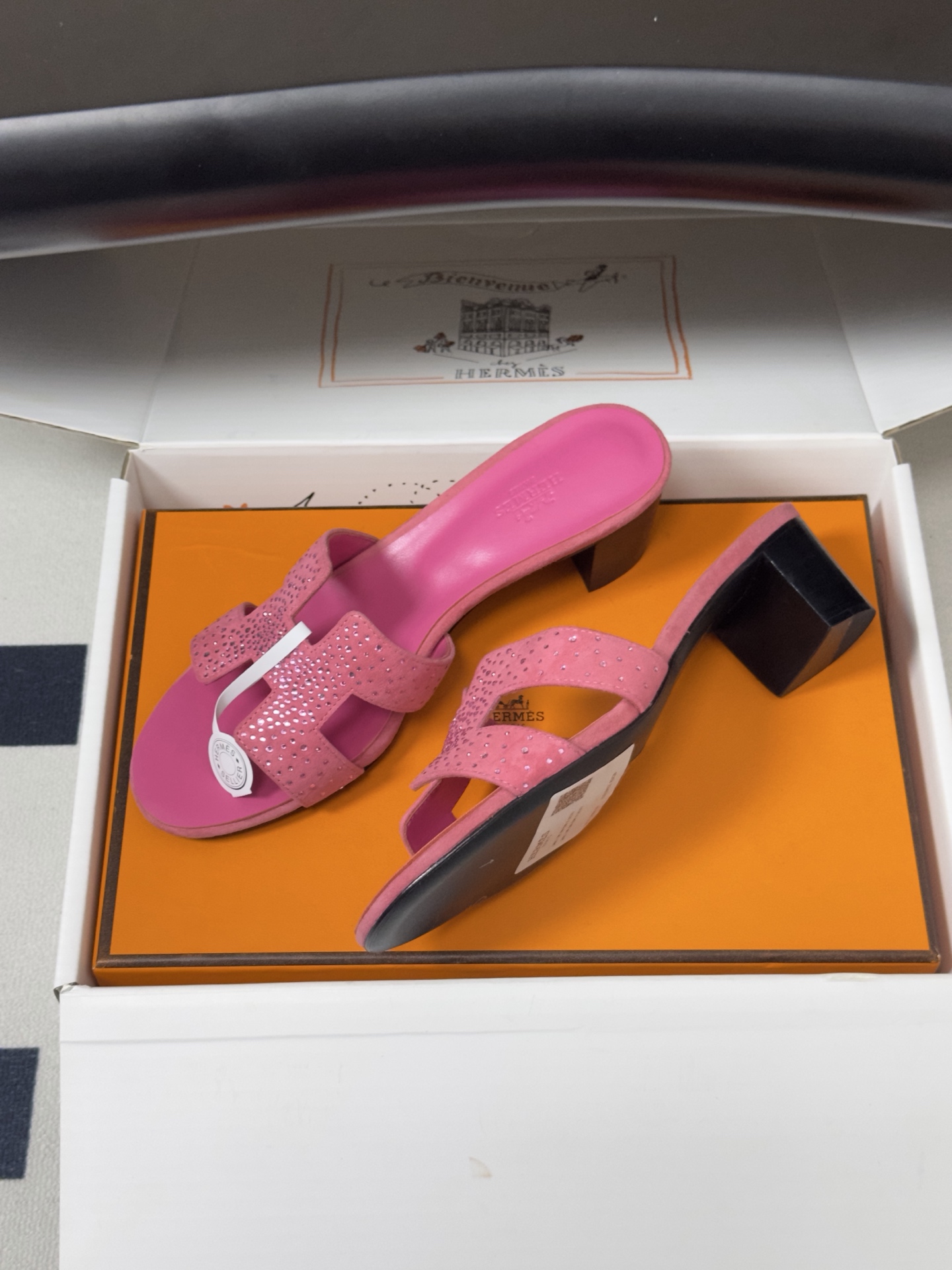 🌾 顶级品质（配高档飞机盒✈️）Hermes 爱马仕🐎 Oran钻面H拖凉鞋系列 H家烫钻H鞋面经典平底