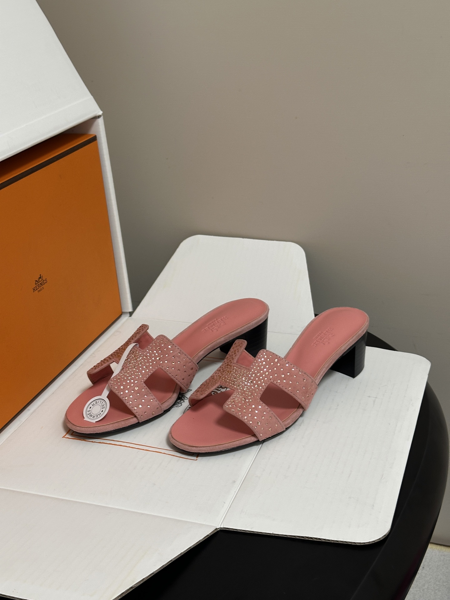 🌾 顶级品质（配高档飞机盒✈️）Hermes 爱马仕🐎 Oran钻面H拖凉鞋系列 H家烫钻H鞋面经典平底