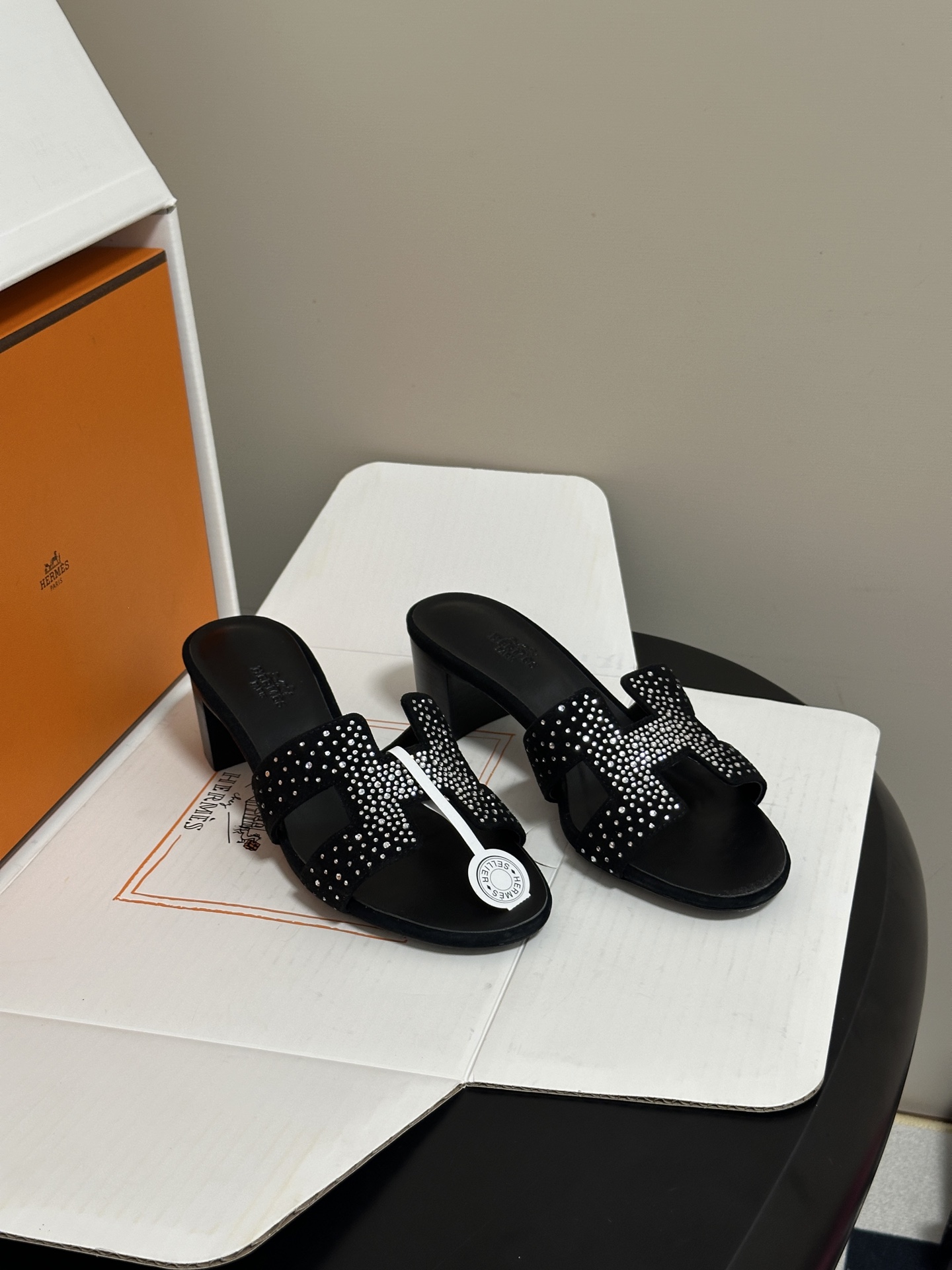 🌾 顶级品质（配高档飞机盒✈️）Hermes 爱马仕🐎 Oran钻面H拖凉鞋系列 H家烫钻H鞋面经典平底