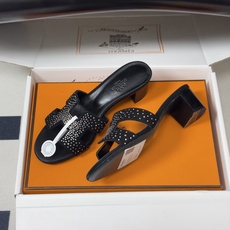 🌾 顶级品质(配高档飞机盒✈️)Hermes 爱马仕🐎 Oran钻面H拖凉鞋系列 H家烫钻H鞋面经典平底 🌾 顶级品质(配高档飞机盒✈️)Hermes 爱马仕🐎 Oran钻面H拖凉鞋系列 H家烫钻H鞋面经典平底