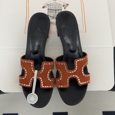 🌾 顶级品质(配高档飞机盒✈️)Hermes 爱马仕🐎 Oran钻面H拖凉鞋系列 H家烫钻H鞋面经典平底 🌾 顶级品质(配高档飞机盒✈️)Hermes 爱马仕🐎 Oran钻面H拖凉鞋系列 H家烫钻H鞋面经典平底