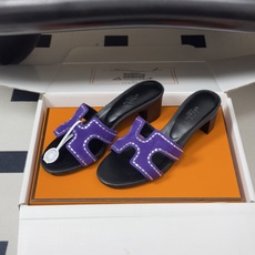 🌾 顶级品质(配高档飞机盒✈️)Hermes 爱马仕🐎 Oran钻面H拖凉鞋系列 H家烫钻H鞋面经典平底 🌾 顶级品质(配高档飞机盒✈️)Hermes 爱马仕🐎 Oran钻面H拖凉鞋系列 H家烫钻H鞋面经典平底