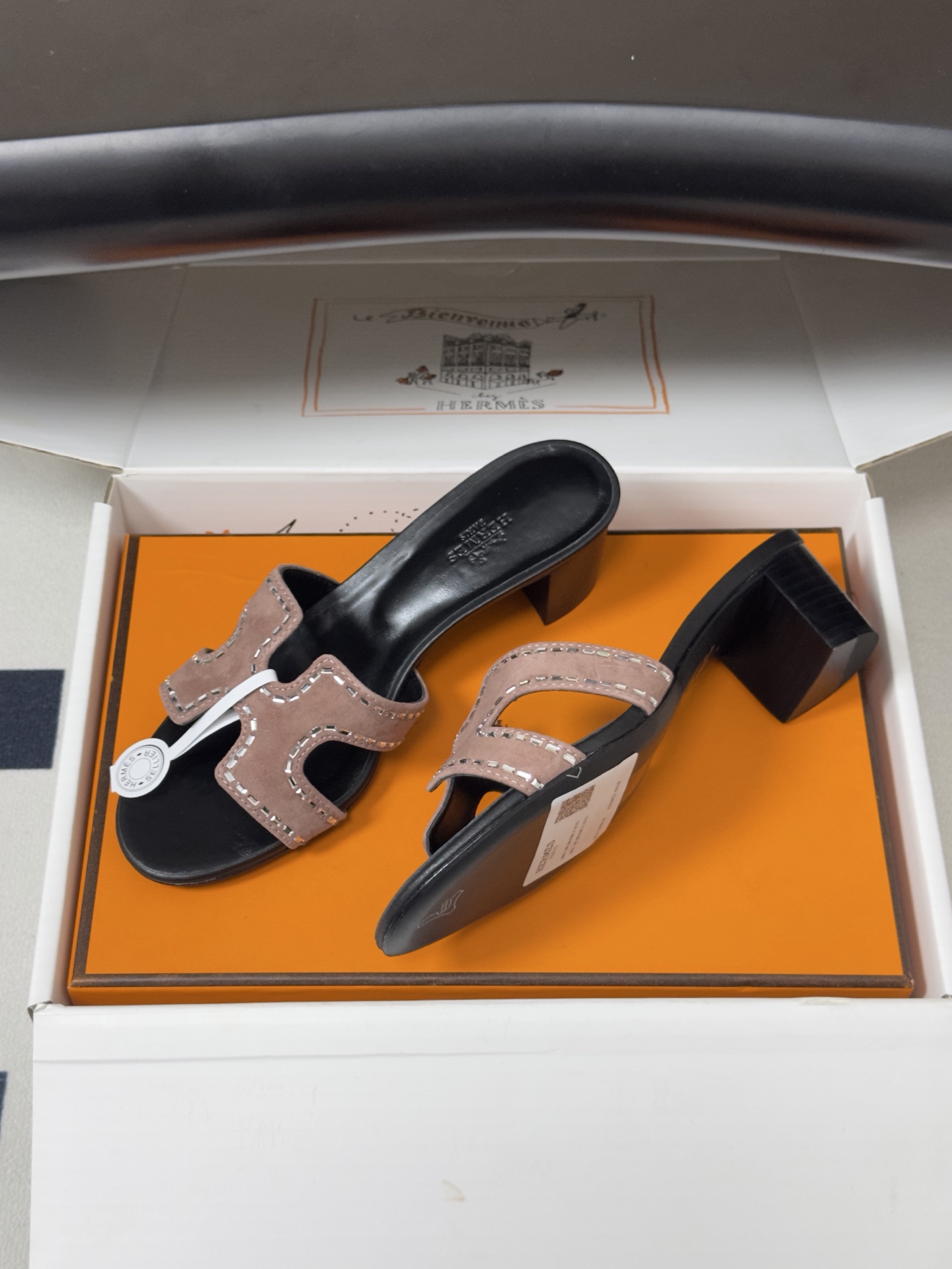 🌾 顶级品质（配高档飞机盒✈️）Hermes 爱马仕🐎 Oran钻面H拖凉鞋系列 H家烫钻H鞋面经典平底