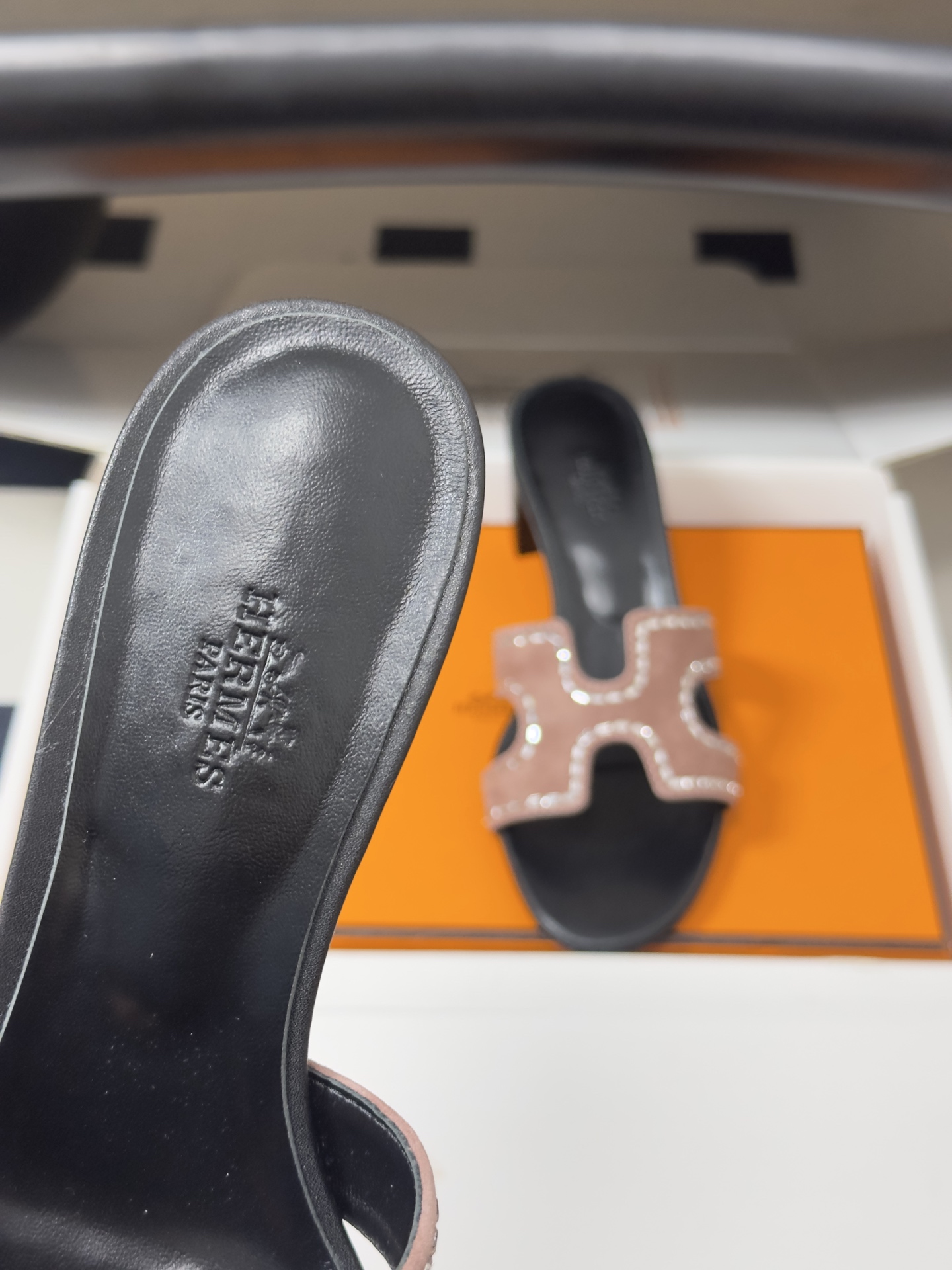 🌾 顶级品质（配高档飞机盒✈️）Hermes 爱马仕🐎 Oran钻面H拖凉鞋系列 H家烫钻H鞋面经典平底