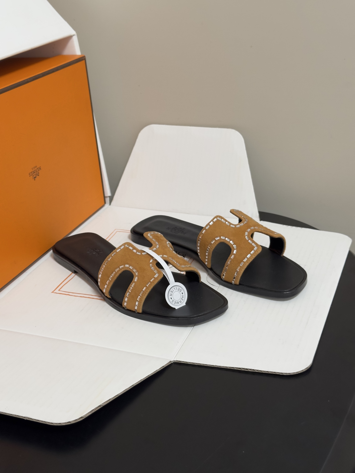 🌾 顶级品质（配高档飞机盒✈️）Hermes 爱马仕🐎 Oran钻面H拖凉鞋系列 H家烫钻H鞋面经典平底