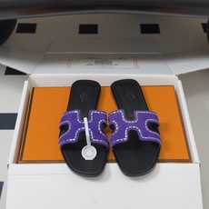 🌾 顶级品质(配高档飞机盒✈️)Hermes 爱马仕🐎 Oran钻面H拖凉鞋系列 H家烫钻H鞋面经典平底 🌾 顶级品质(配高档飞机盒✈️)Hermes 爱马仕🐎 Oran钻面H拖凉鞋系列 H家烫钻H鞋面经典平底