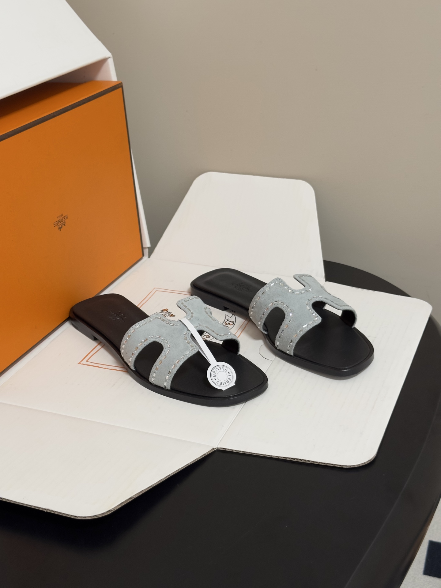🌾 顶级品质（配高档飞机盒✈️）Hermes 爱马仕🐎 Oran钻面H拖凉鞋系列 H家烫钻H鞋面经典平底