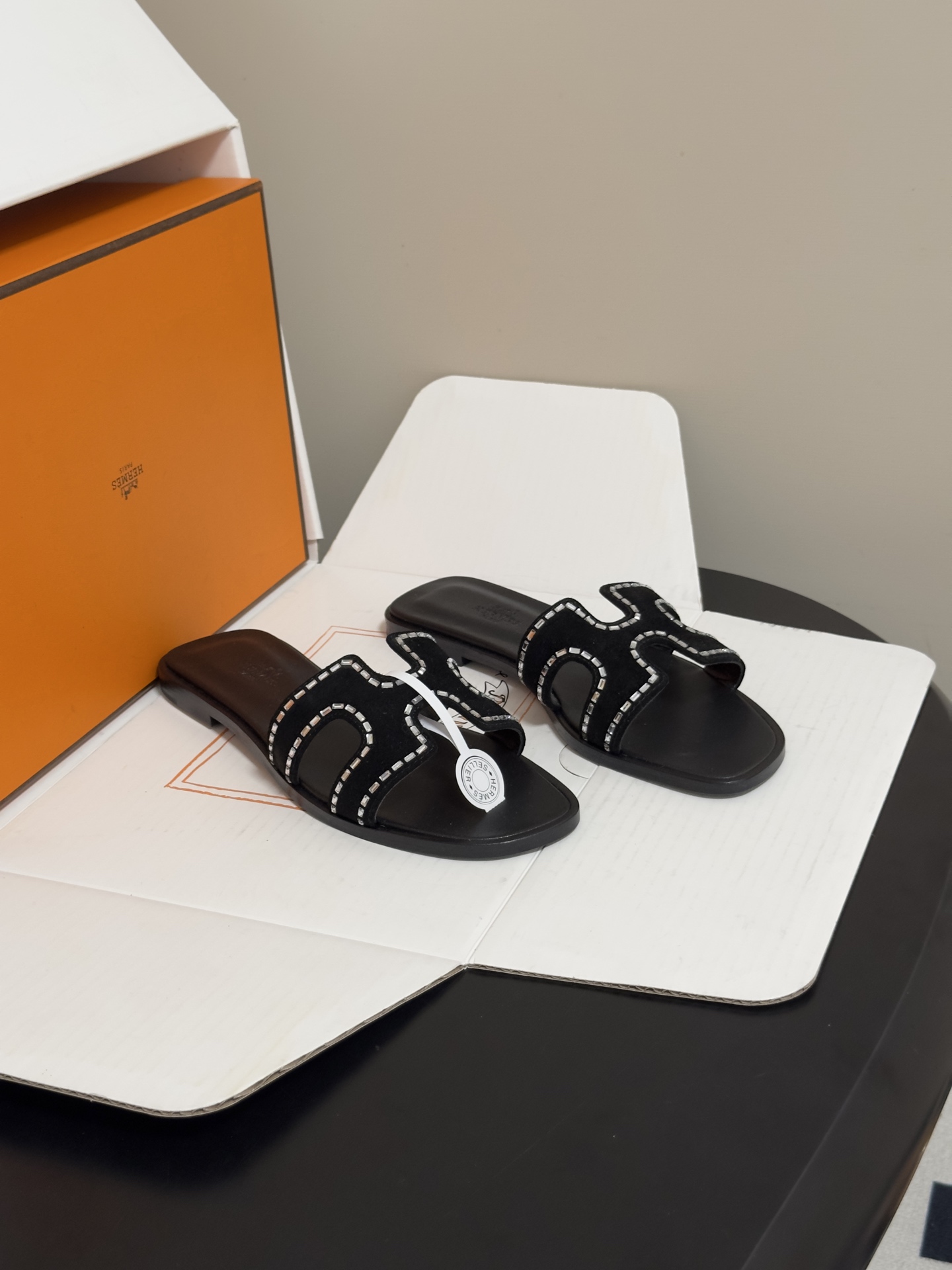 🌾 顶级品质（配高档飞机盒✈️）Hermes 爱马仕🐎 Oran钻面H拖凉鞋系列 H家烫钻H鞋面经典平底