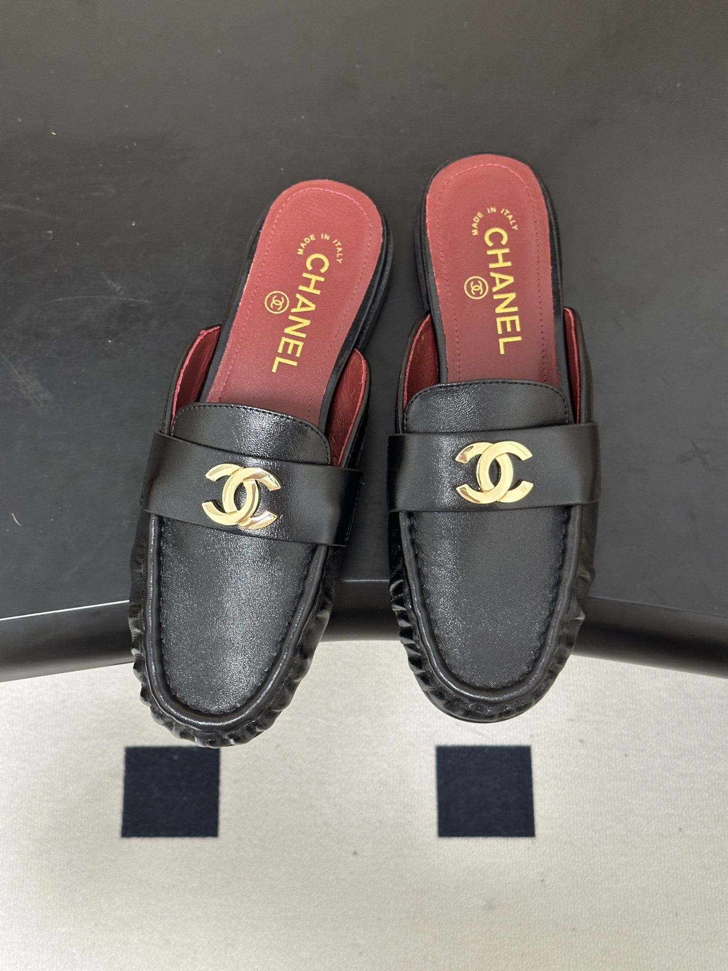 🌾 26ss夏季新款 Chanel 小香褶皱穆勒鞋平底复古包头半拖鞋自带复古贵气轻奢氛围感的乐福包头半拖
