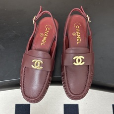 🌾 26ss夏季新款 Chanel 小香褶皱穆勒鞋平底复古包头后空凉鞋自带复古贵气轻奢氛围感的乐福包头半 🌾 26ss夏季新款 Chanel 小香褶皱穆勒鞋平底复古包头后空凉鞋自带复古贵气轻奢氛围感的乐福包头半