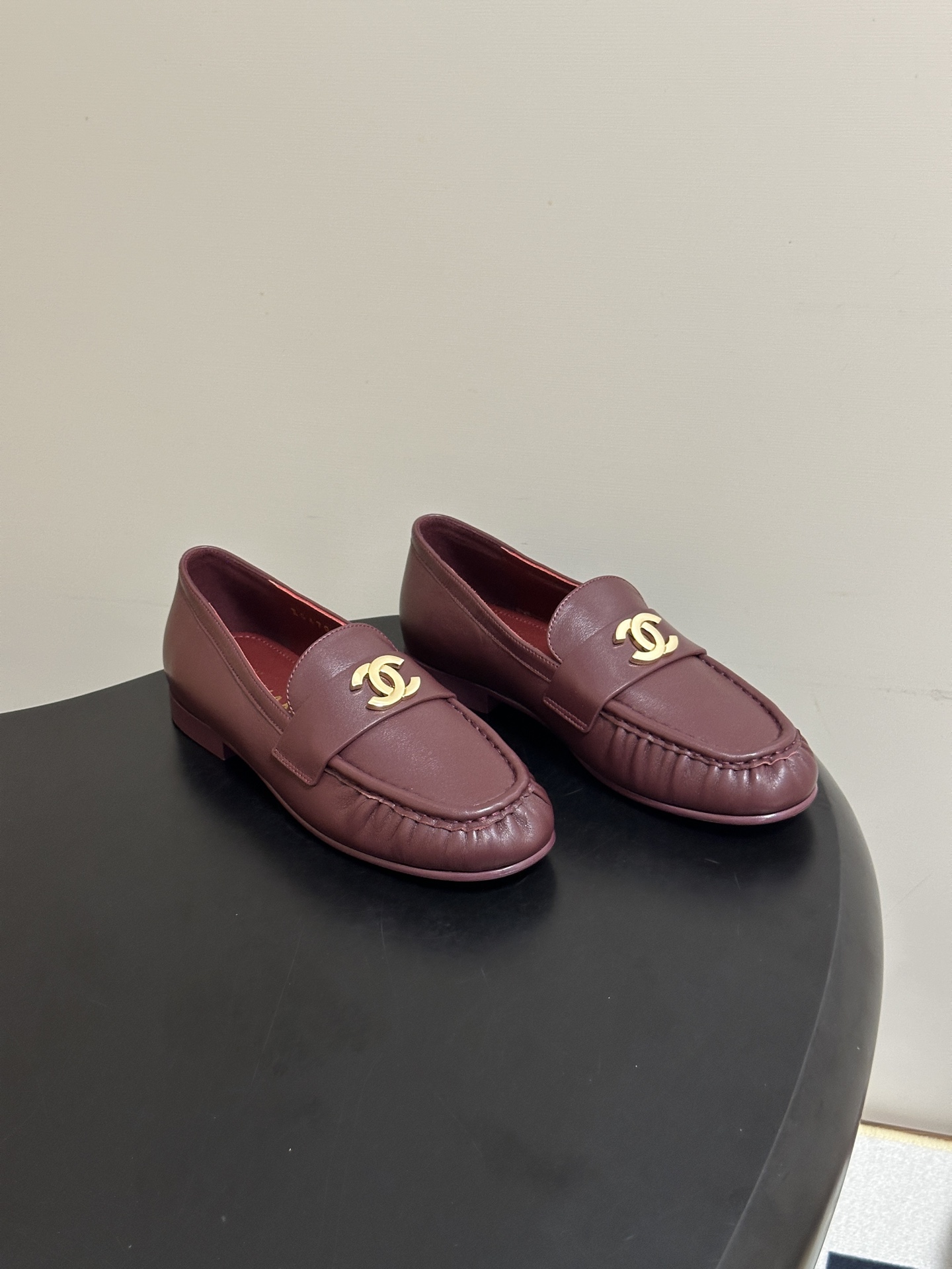 🌾 26ss夏季新款 Chanel 小香褶皱乐福鞋经典双C五金扣平底单鞋自带复古贵气轻奢氛围感的乐福包头