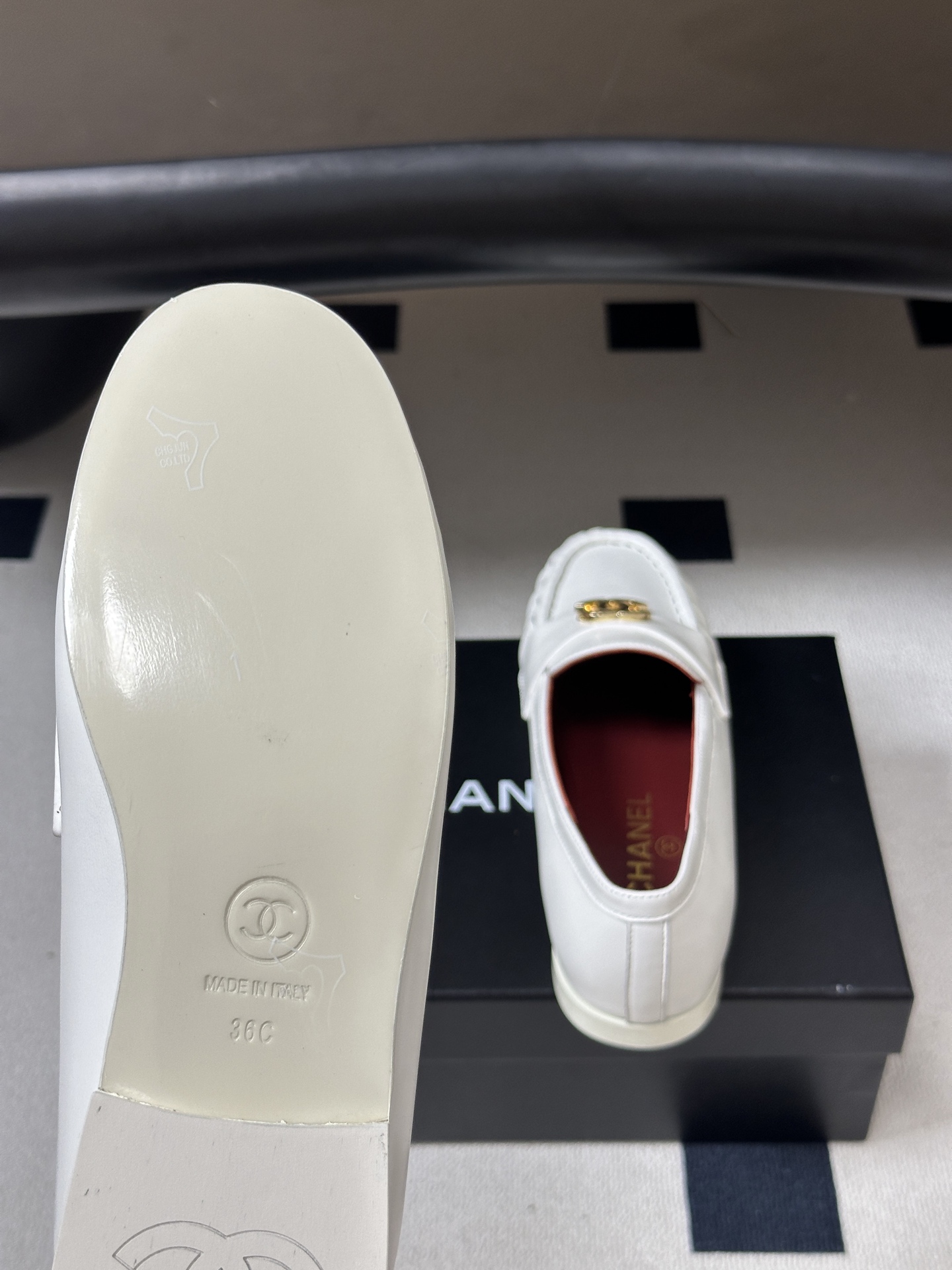 🌾 26ss夏季新款 Chanel 小香褶皱乐福鞋经典双C五金扣平底单鞋自带复古贵气轻奢氛围感的乐福包头