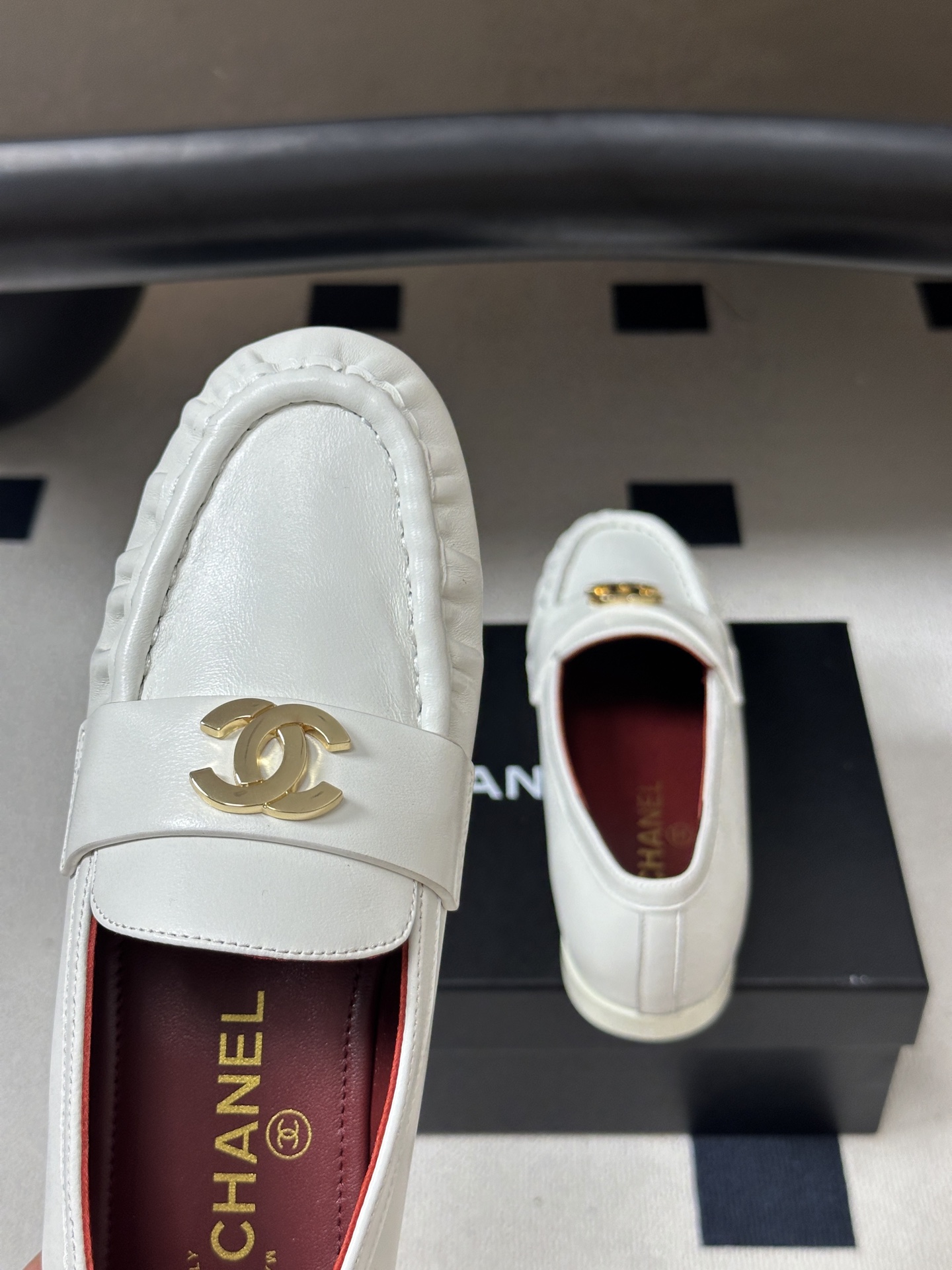 🌾 26ss夏季新款 Chanel 小香褶皱乐福鞋经典双C五金扣平底单鞋自带复古贵气轻奢氛围感的乐福包头