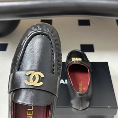 🌾 26ss夏季新款 Chanel 小香褶皱乐福鞋经典双C五金扣平底单鞋自带复古贵气轻奢氛围感的乐福包头 🌾 26ss夏季新款 Chanel 小香褶皱乐福鞋经典双C五金扣平底单鞋自带复古贵气轻奢氛围感的乐福包头