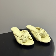 顶级品质 BOTTEGA VENETA 葆蝶家 2026夏季新款 BV Cherry 编织打结穆勒拖鞋系列细高跟/小猫跟 顶级品质 BOTTEGA VENETA 葆蝶家 2026夏季新款 BV Cherry 编织打结穆勒拖鞋系列细高跟/小猫跟