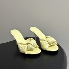 顶级品质 BOTTEGA VENETA 葆蝶家 2026夏季新款 BV Cherry 编织打结穆勒拖鞋系列细高跟/小猫跟 顶级品质 BOTTEGA VENETA 葆蝶家 2026夏季新款 BV Cherry 编织打结穆勒拖鞋系列细高跟/小猫跟