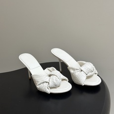 顶级品质 BOTTEGA VENETA 葆蝶家 2026夏季新款 BV Cherry 编织打结穆勒拖鞋系列细高跟/小猫跟 顶级品质 BOTTEGA VENETA 葆蝶家 2026夏季新款 BV Cherry 编织打结穆勒拖鞋系列细高跟/小猫跟