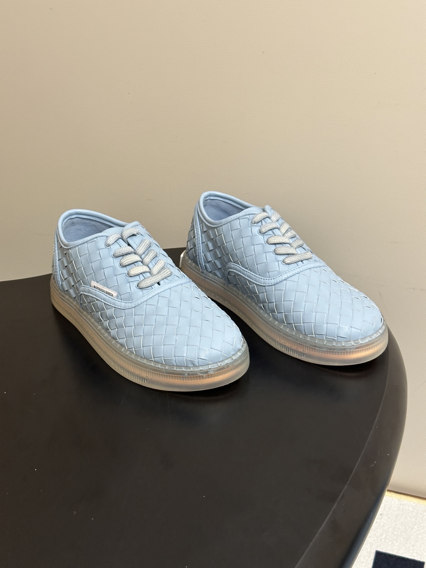 男码➕10顶级品质 BOTTEGA VENETA 葆蝶家 2026夏季新款 BV Serena Sneaker 男女情侣 男码➕10顶级品质 BOTTEGA VENETA 葆蝶家 2026夏季新款 BV Serena Sneaker 男女情侣