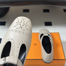 顶级品质 Hermes 爱马仕🐎 H家26s春夏新款Nectar芭蕾舞鞋搭扣镂空玛丽珍鞋 复古雕花冲孔平底单鞋 镂孔牛皮 顶级品质 Hermes 爱马仕🐎 H家26s春夏新款Nectar芭蕾舞鞋搭扣镂空玛丽珍鞋 复古雕花冲孔平底单鞋 镂孔牛皮
