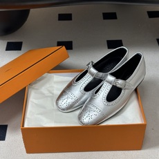 顶级品质 Hermes 爱马仕🐎 H家26s春夏新款Nectar芭蕾舞鞋搭扣镂空玛丽珍鞋 复古雕花冲孔平底单鞋 镂孔牛皮 顶级品质 Hermes 爱马仕🐎 H家26s春夏新款Nectar芭蕾舞鞋搭扣镂空玛丽珍鞋 复古雕花冲孔平底单鞋 镂孔牛皮