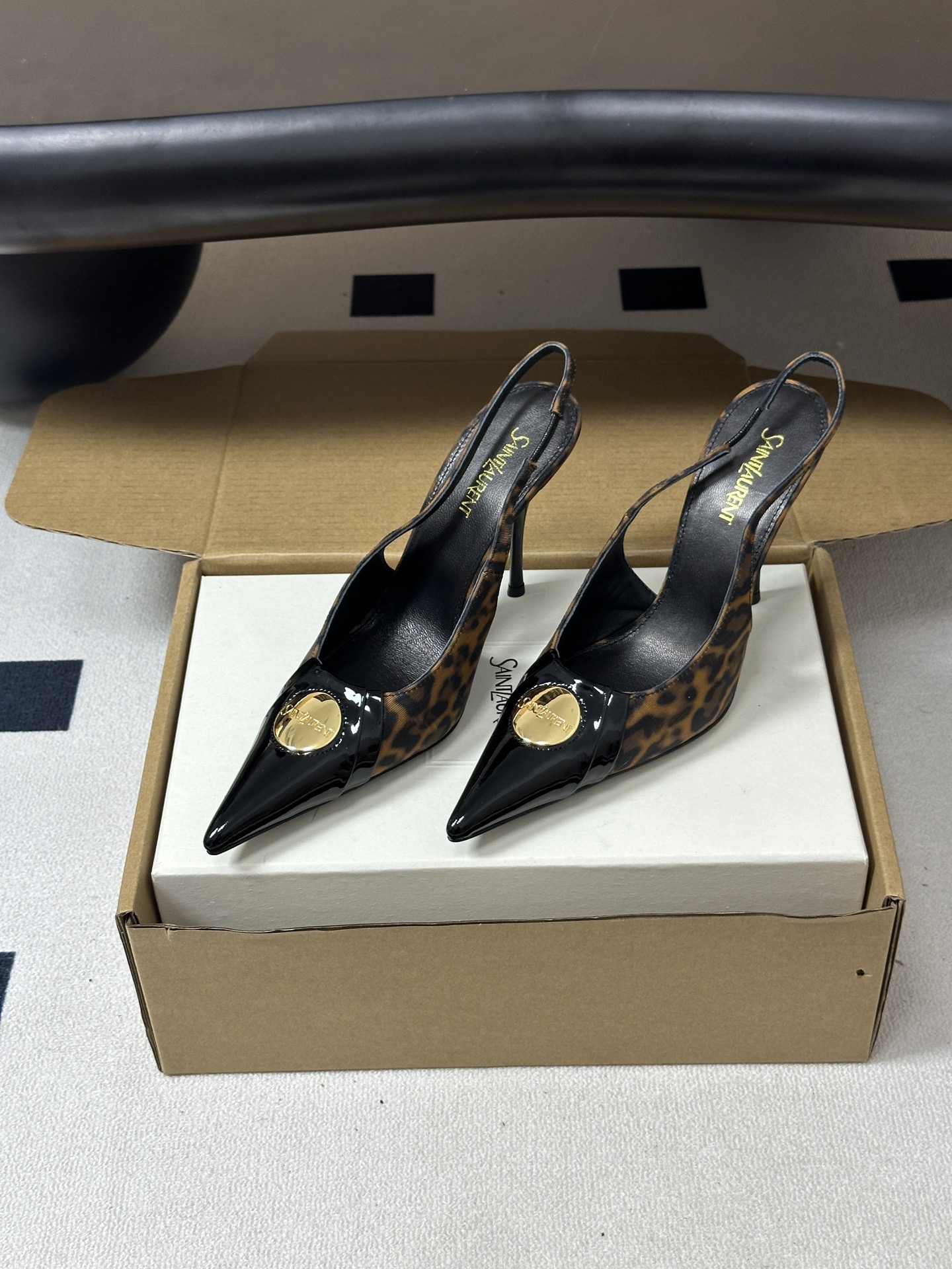 顶级品质(配高档飞机盒✈️) Saint Laurent 圣罗兰fw26 new arrival~ YSL 26s春夏新 顶级品质(配高档飞机盒✈️) Saint Laurent 圣罗兰fw26 new arrival~ YSL 26s春夏新