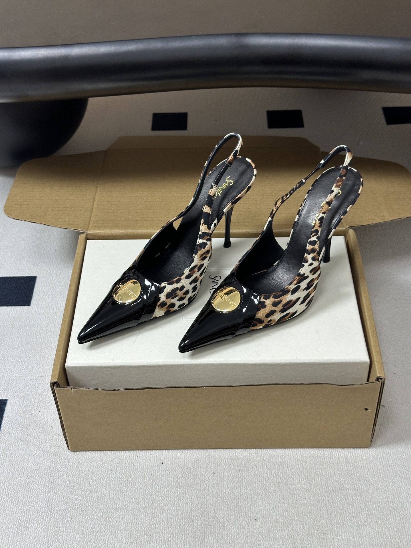 顶级品质(配高档飞机盒✈️) Saint Laurent 圣罗兰fw26 new arrival~ YSL 26s春夏新 顶级品质(配高档飞机盒✈️) Saint Laurent 圣罗兰fw26 new arrival~ YSL 26s春夏新