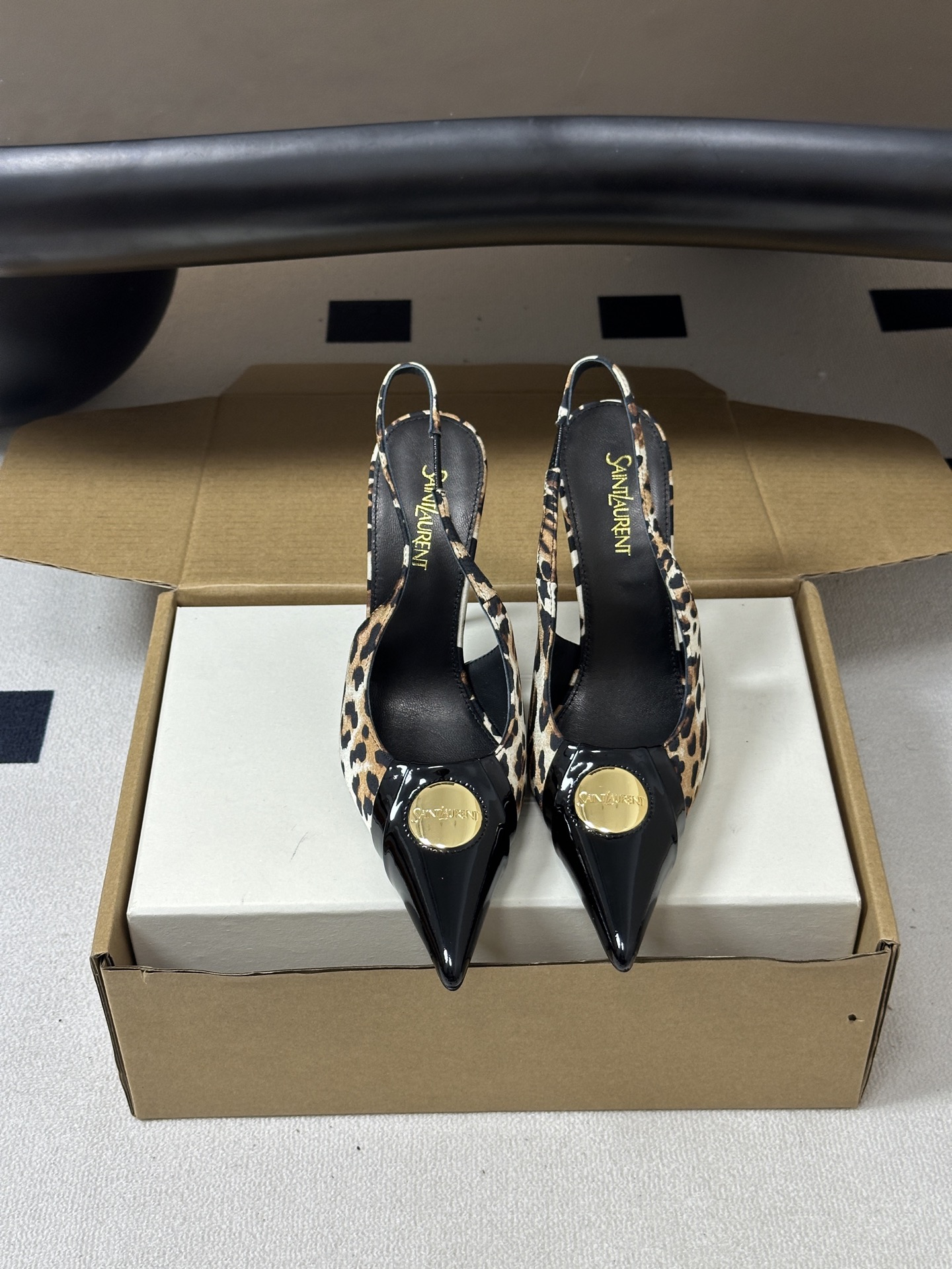 顶级品质(配高档飞机盒✈️) Saint Laurent 圣罗兰fw26 new arrival~ YSL 26s春夏新 顶级品质(配高档飞机盒✈️) Saint Laurent 圣罗兰fw26 new arrival~ YSL 26s春夏新