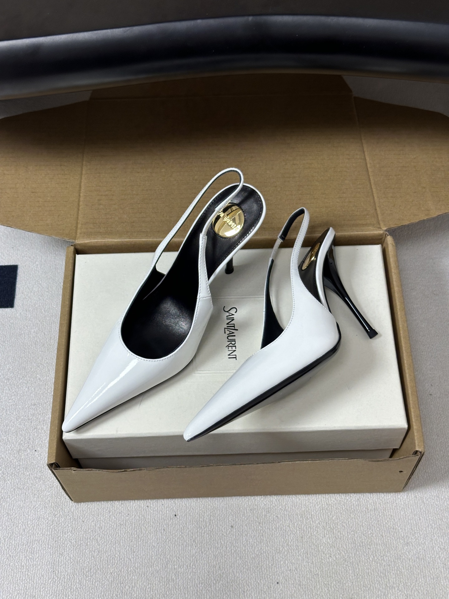 顶级品质(配高档飞机盒✈️) Saint Laurent 圣罗兰fw26 new arrival~ YSL 26s春夏新 顶级品质(配高档飞机盒✈️) Saint Laurent 圣罗兰fw26 new arrival~ YSL 26s春夏新