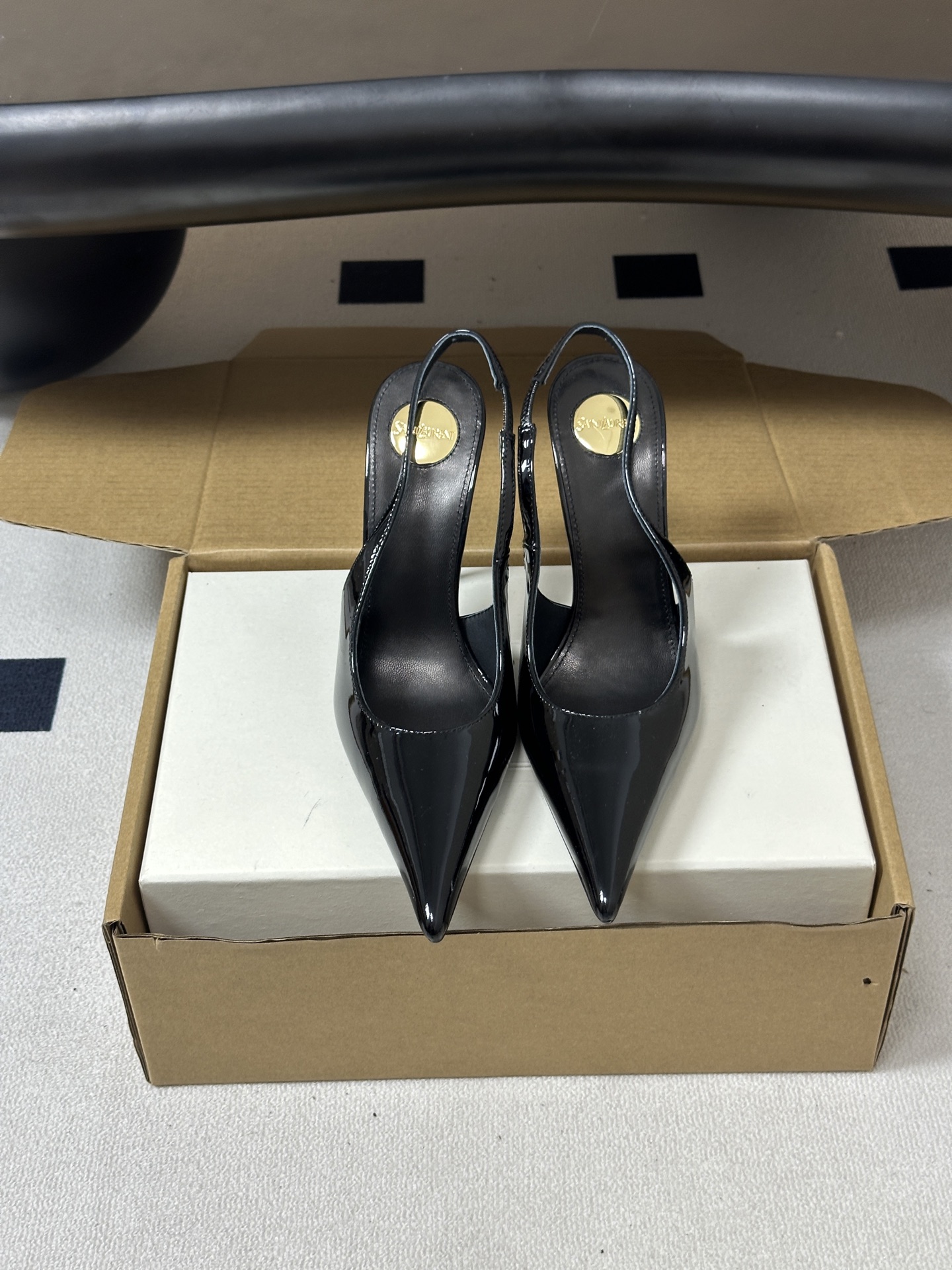 顶级品质(配高档飞机盒✈️) Saint Laurent 圣罗兰fw26 new arrival~ YSL 26s春夏新 顶级品质(配高档飞机盒✈️) Saint Laurent 圣罗兰fw26 new arrival~ YSL 26s春夏新