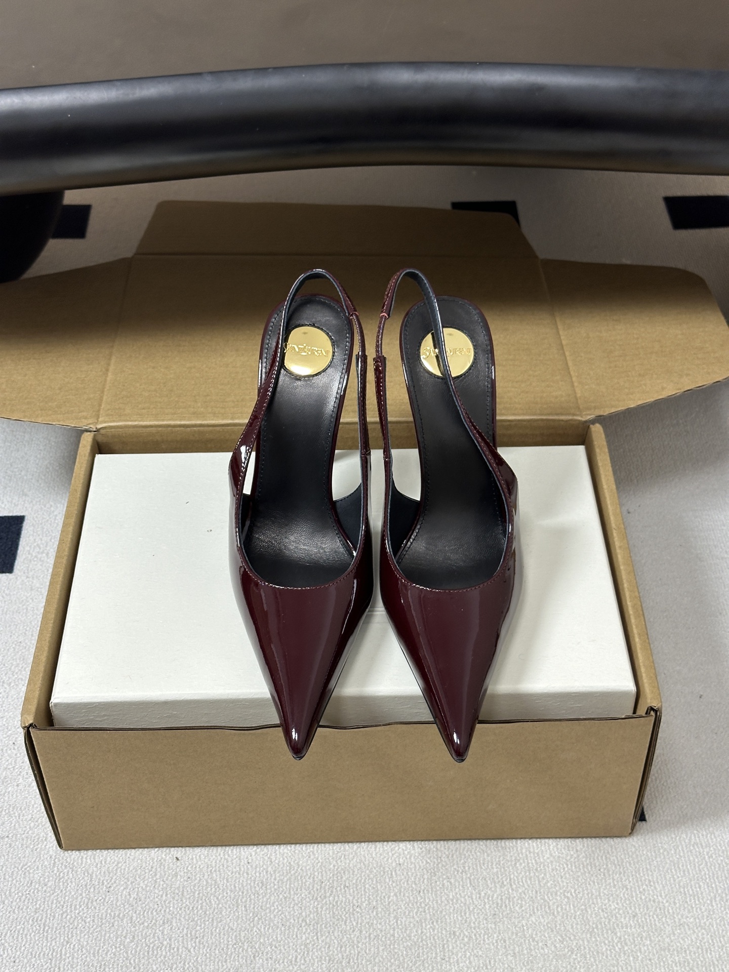 顶级品质(配高档飞机盒✈️) Saint Laurent 圣罗兰fw26 new arrival~ YSL 26s春夏新 顶级品质(配高档飞机盒✈️) Saint Laurent 圣罗兰fw26 new arrival~ YSL 26s春夏新