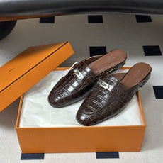 Hermes 爱马仕🐎 H家 Oz鳄鱼纹皮穆勒鞋经典Kelly扣包头半拖鞋 H经典半拖 26ss新版面 鳄鱼纹小牛皮穆勒 Hermes 爱马仕🐎 H家 Oz鳄鱼纹皮穆勒鞋经典Kelly扣包头半拖鞋 H经典半拖 26ss新版面 鳄鱼纹小牛皮穆勒
