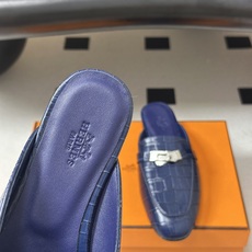Hermes 爱马仕🐎 H家 Oz鳄鱼纹皮穆勒鞋经典Kelly扣包头半拖鞋 H经典半拖 26ss新版面 鳄鱼纹小牛皮穆勒 Hermes 爱马仕🐎 H家 Oz鳄鱼纹皮穆勒鞋经典Kelly扣包头半拖鞋 H经典半拖 26ss新版面 鳄鱼纹小牛皮穆勒