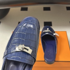 Hermes 爱马仕🐎 H家 Oz鳄鱼纹皮穆勒鞋经典Kelly扣包头半拖鞋 H经典半拖 26ss新版面 鳄鱼纹小牛皮穆勒 Hermes 爱马仕🐎 H家 Oz鳄鱼纹皮穆勒鞋经典Kelly扣包头半拖鞋 H经典半拖 26ss新版面 鳄鱼纹小牛皮穆勒