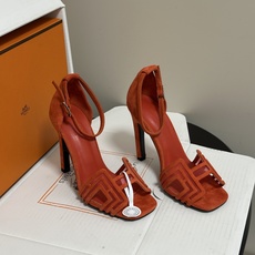 顶级品质(配豪华包装礼品盒) Hermes 爱马仕🐎 2026🆕最新版面Joy麂皮网纱凉鞋系列 H家细跟凉鞋麂皮透气网面 顶级品质(配豪华包装礼品盒) Hermes 爱马仕🐎 2026🆕最新版面Joy麂皮网纱凉鞋系列 H家细跟凉鞋麂皮透气网面