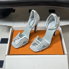 顶级品质(配豪华包装礼品盒) Hermes 爱马仕🐎 2026🆕最新版面Joy麂皮网纱凉鞋系列 H家细跟凉鞋麂皮透气网面 顶级品质(配豪华包装礼品盒) Hermes 爱马仕🐎 2026🆕最新版面Joy麂皮网纱凉鞋系列 H家细跟凉鞋麂皮透气网面