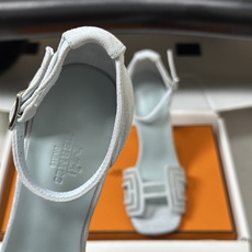 顶级品质(配豪华包装礼品盒) Hermes 爱马仕🐎 2026🆕最新版面Joy麂皮网纱凉鞋系列 H家细跟凉鞋麂皮透气网面 顶级品质(配豪华包装礼品盒) Hermes 爱马仕🐎 2026🆕最新版面Joy麂皮网纱凉鞋系列 H家细跟凉鞋麂皮透气网面