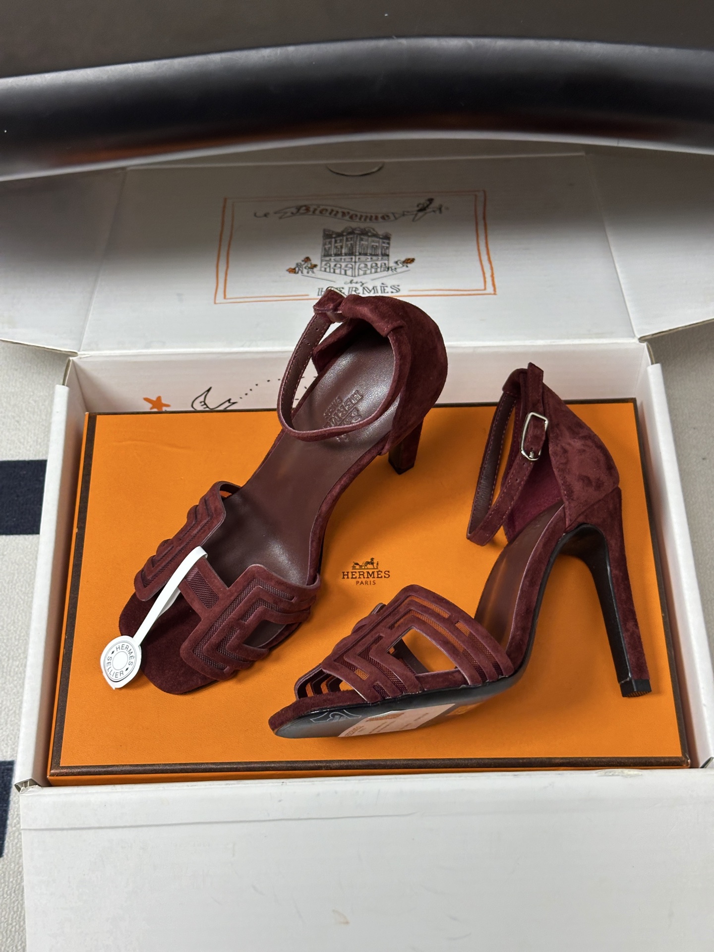 顶级品质(配豪华包装礼品盒) Hermes 爱马仕🐎 2026🆕最新版面Joy麂皮网纱凉鞋系列 H家细跟凉鞋麂皮透气网面 顶级品质(配豪华包装礼品盒) Hermes 爱马仕🐎 2026🆕最新版面Joy麂皮网纱凉鞋系列 H家细跟凉鞋麂皮透气网面