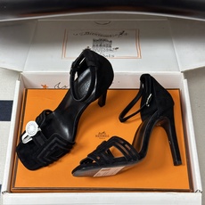 顶级品质(配豪华包装礼品盒) Hermes 爱马仕🐎 2026🆕最新版面Joy麂皮网纱凉鞋系列 H家细跟凉鞋麂皮透气网面 顶级品质(配豪华包装礼品盒) Hermes 爱马仕🐎 2026🆕最新版面Joy麂皮网纱凉鞋系列 H家细跟凉鞋麂皮透气网面