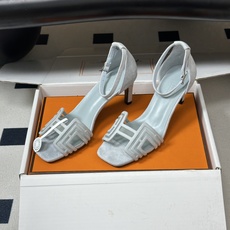 顶级品质(配豪华包装礼品盒) Hermes 爱马仕🐎 2026🆕最新版面Joy麂皮网纱凉鞋系列 H家细跟凉鞋麂皮透气网面 顶级品质(配豪华包装礼品盒) Hermes 爱马仕🐎 2026🆕最新版面Joy麂皮网纱凉鞋系列 H家细跟凉鞋麂皮透气网面