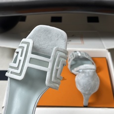 顶级品质(配豪华包装礼品盒) Hermes 爱马仕🐎 2026🆕最新版面Joy麂皮网纱凉鞋系列 H家细跟凉鞋麂皮透气网面 顶级品质(配豪华包装礼品盒) Hermes 爱马仕🐎 2026🆕最新版面Joy麂皮网纱凉鞋系列 H家细跟凉鞋麂皮透气网面