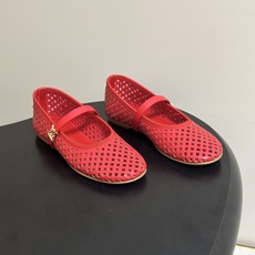 26Ss春季新款Louis Vuitton LV ROMY芭蕾舞鞋雕花冲孔镂空扣带玛丽珍鞋透气平底单鞋 本款Romy平底 26Ss春季新款Louis Vuitton LV ROMY芭蕾舞鞋雕花冲孔镂空扣带玛丽珍鞋透气平底单鞋 本款Romy平底