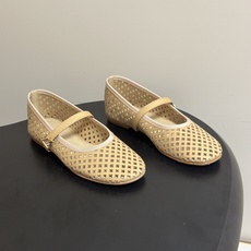 26Ss春季新款Louis Vuitton LV ROMY芭蕾舞鞋雕花冲孔镂空扣带玛丽珍鞋透气平底单鞋 本款Romy平底 26Ss春季新款Louis Vuitton LV ROMY芭蕾舞鞋雕花冲孔镂空扣带玛丽珍鞋透气平底单鞋 本款Romy平底