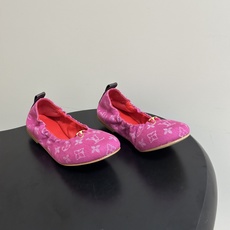 26Ss新款Louis vuitton LV NOLITA 平底芭蕾鞋五金扣松紧带跳舞鞋经典牛仔布平底单鞋 本款 Nol 26Ss新款Louis vuitton LV NOLITA 平底芭蕾鞋五金扣松紧带跳舞鞋经典牛仔布平底单鞋 本款 Nol