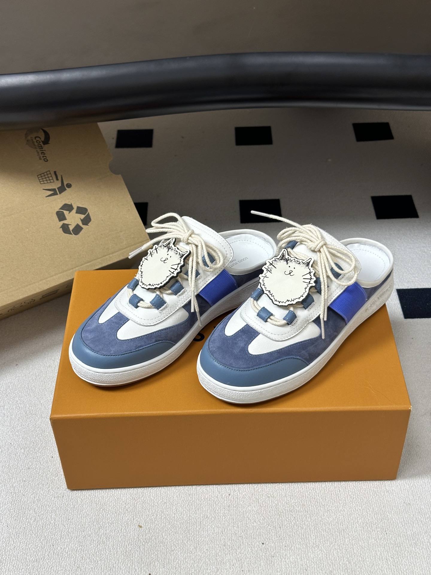 2026春夏新款 LOUIS VUITTON 路易威登 LV Grace Coddington / 联名款猫猫Catog 2026春夏新款 LOUIS VUITTON 路易威登 LV Grace Coddington / 联名款猫猫Catog