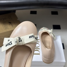 26ss春夏新款Dior 迪奥 J'Adior芭蕾鞋经典字母织带玛丽珍鞋蝴蝶结芭蕾舞鞋浅口粗跟单鞋 这款J'Adior芭 26ss春夏新款Dior 迪奥 J'Adior芭蕾鞋经典字母织带玛丽珍鞋蝴蝶结芭蕾舞鞋浅口粗跟单鞋 这款J'Adior芭