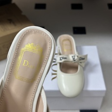 26ss春夏新款Dior 迪奥 J'Adior 穆勒鞋经典字母织带蝴蝶结粗跟半拖鞋包头矮跟凉拖鞋 这款J'Adior 穆 26ss春夏新款Dior 迪奥 J'Adior 穆勒鞋经典字母织带蝴蝶结粗跟半拖鞋包头矮跟凉拖鞋 这款J'Adior 穆
