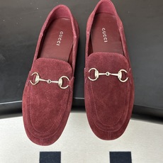 2026 秋冬新款Gucci 古驰 经典马衔扣乐福鞋复古麂皮绒面平底单鞋老钱风可踩跟乐福鞋 Generation Guc 2026 秋冬新款Gucci 古驰 经典马衔扣乐福鞋复古麂皮绒面平底单鞋老钱风可踩跟乐福鞋 Generation Guc
