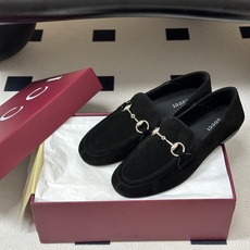 2026 秋冬新款Gucci 古驰 经典马衔扣乐福鞋复古麂皮绒面平底单鞋老钱风可踩跟乐福鞋 Generation Guc 2026 秋冬新款Gucci 古驰 经典马衔扣乐福鞋复古麂皮绒面平底单鞋老钱风可踩跟乐福鞋 Generation Guc