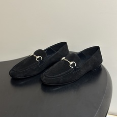 2026 秋冬新款Gucci 古驰 经典马衔扣乐福鞋复古麂皮绒面平底单鞋老钱风可踩跟乐福鞋 Generation Guc 2026 秋冬新款Gucci 古驰 经典马衔扣乐福鞋复古麂皮绒面平底单鞋老钱风可踩跟乐福鞋 Generation Guc