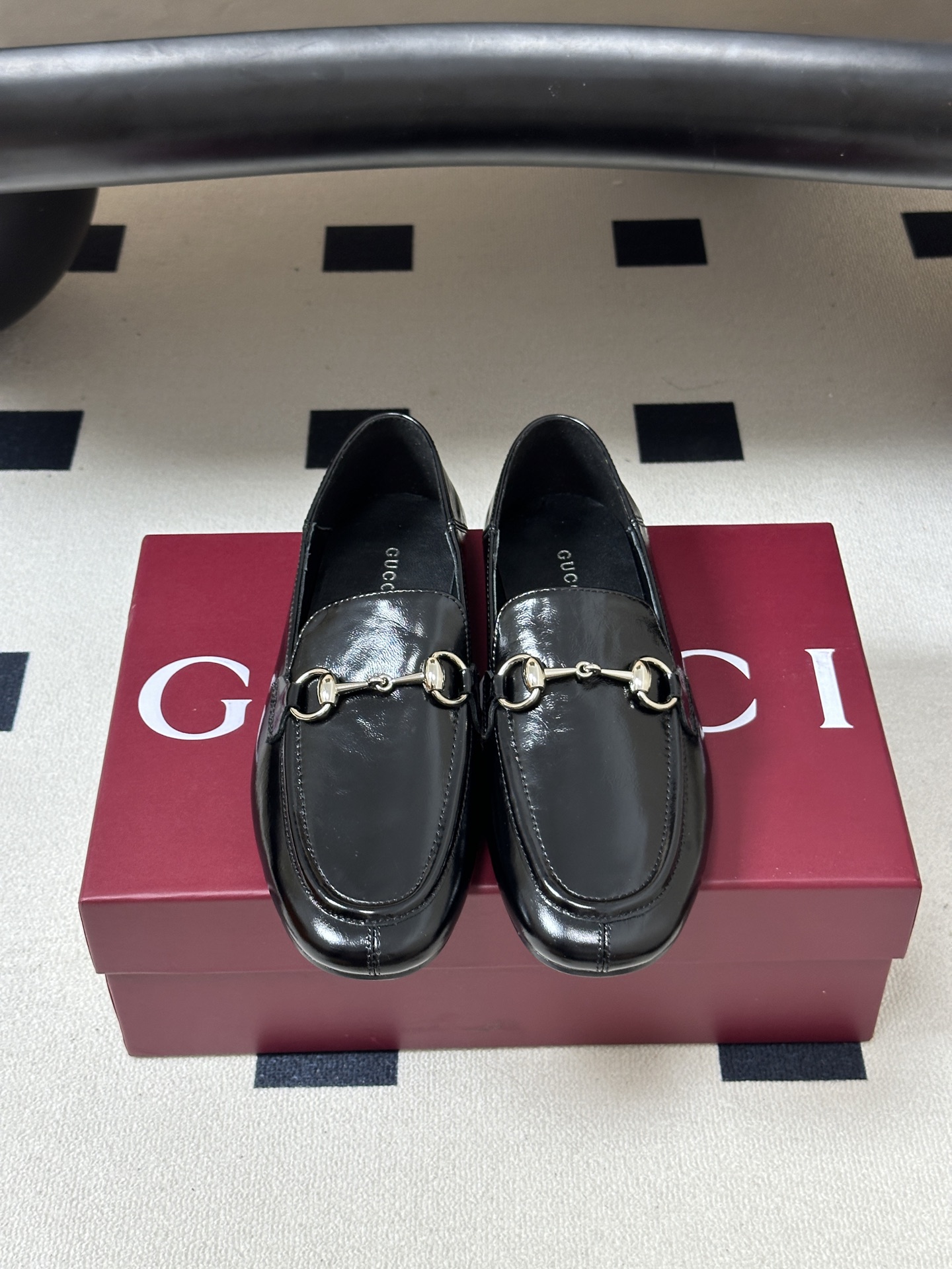 2026 秋冬新款Gucci 古驰 经典马衔扣乐福鞋复古麂皮绒面平底单鞋老钱风可踩跟乐福鞋 Generation Guc 2026 秋冬新款Gucci 古驰 经典马衔扣乐福鞋复古麂皮绒面平底单鞋老钱风可踩跟乐福鞋 Generation Guc